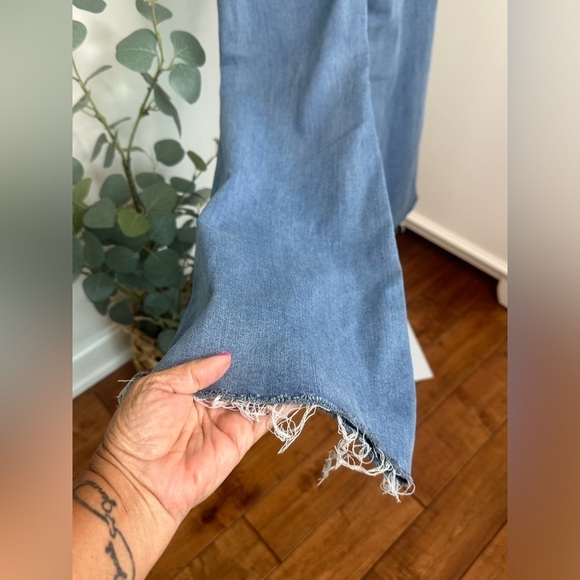 Sincerely Jules Women’s Distressed Flare Denim Jeans Size 11 - Picture 6 of 14